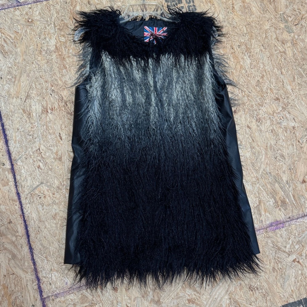 Miss London Black Shaggy Faux Fur Vest Edgy Rocker Punk Streetwear Mobwife Large